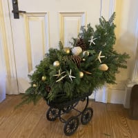 The Salem Garden Club's Christmas Boutique thumbnail