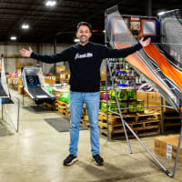 Franklin Sports to Host Spring Warehouse Sale Easter Weekend thumbnail
