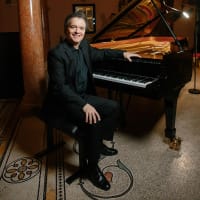 Evgeny Kissin, piano  thumbnail
