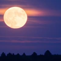 Lunar Photography: Moonrise over Castle Island with Boston Photography Workshops thumbnail
