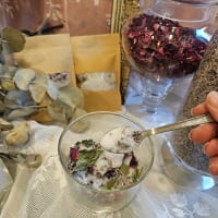 Make-your-own bath salt gift set thumbnail