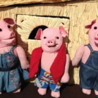 "The Three Little Pigs" by Magpie Puppets thumbnail