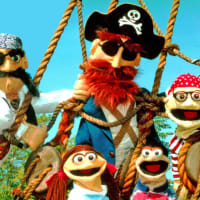 "Everybody Loves Pirates" by Frogtown Mountain Puppeteers thumbnail
