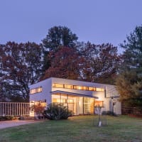 Photograph the Gropius House: An Exclusive Masterclass with Award-Winning Photographer Mark Römisch thumbnail