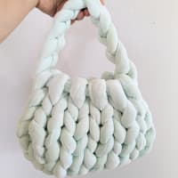 Finger Knit Velvet Hand Bag and Tote Workshop thumbnail