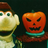 Puppet Showplace Theater Presents: The Headless Horseman of Sleepy Hollow by Frogtown Mountain Puppeteers thumbnail