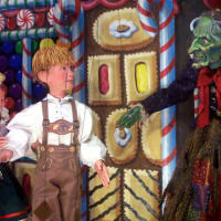 Puppet Showplace Theater Presents: Hansel and Gretel by Tanglewood Marionettes thumbnail