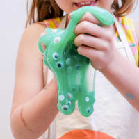 Minni Slime Workshop - Halloween Edition thumbnail