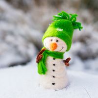 Make and Mingle: Needle Felted Snowmen thumbnail