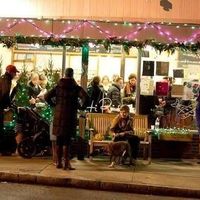 Hi-Rise Bread Company Hosts 14th Annual Holiday Bazaar on December 7 thumbnail