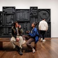 Harvard Art Museums at Night thumbnail