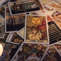 Tarot + Art Workshop thumbnail