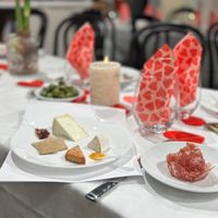 Galentine's Day: Celebrating Women-Led Cheeses & Wines thumbnail