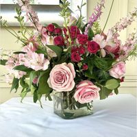 Galentine Vino Flora thumbnail