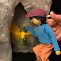 Puppet Showplace Theatre Presents: “Dig Down Deep: A Cave Adventure” by CactusHead Puppets — World Premiere! thumbnail