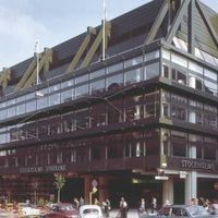 Screening: Crooked Lines of Beauty by Sven Blume thumbnail