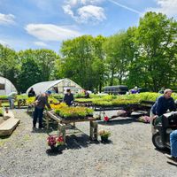 Farmer Scott's Heirloom Plant Sale thumbnail