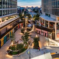 Free Outdoor Movie at Lyrik Back Bay: Mamma Mia! thumbnail
