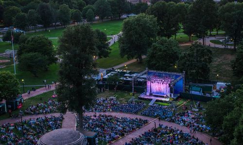 Thumbnail for Arias Aloft on CommonStage: Free Circus and Opera Spectacle on Boston Common