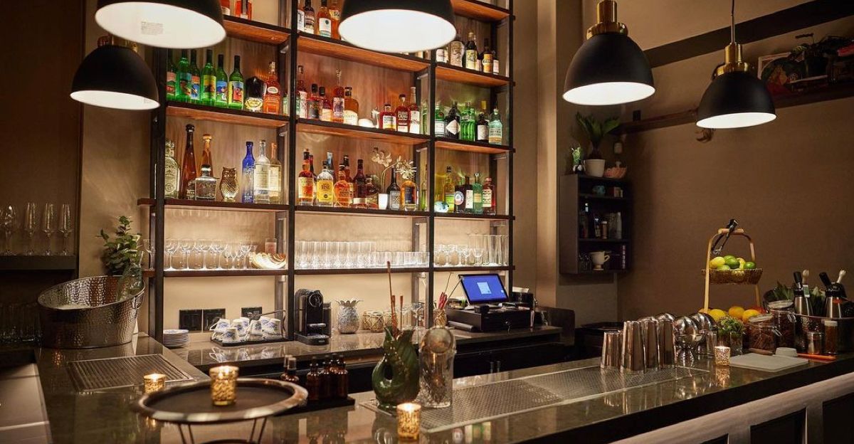 The Wig Shop [10/10/22]