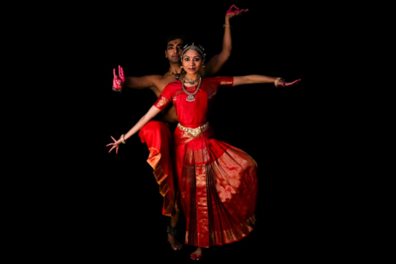 Sticker Indian classical dance Bharatanatyam dancer - PIXERS.US