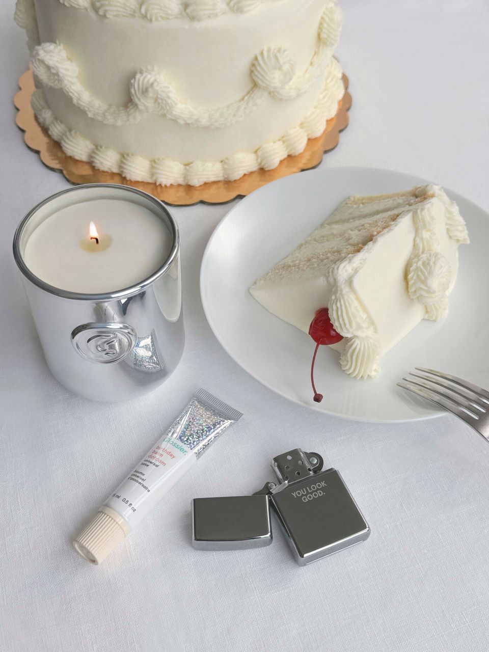 【海外限定】Glossier キャンドル　バースデーケーキ グロッシアー Glossier In-Store Birthday Party [09/28/24]