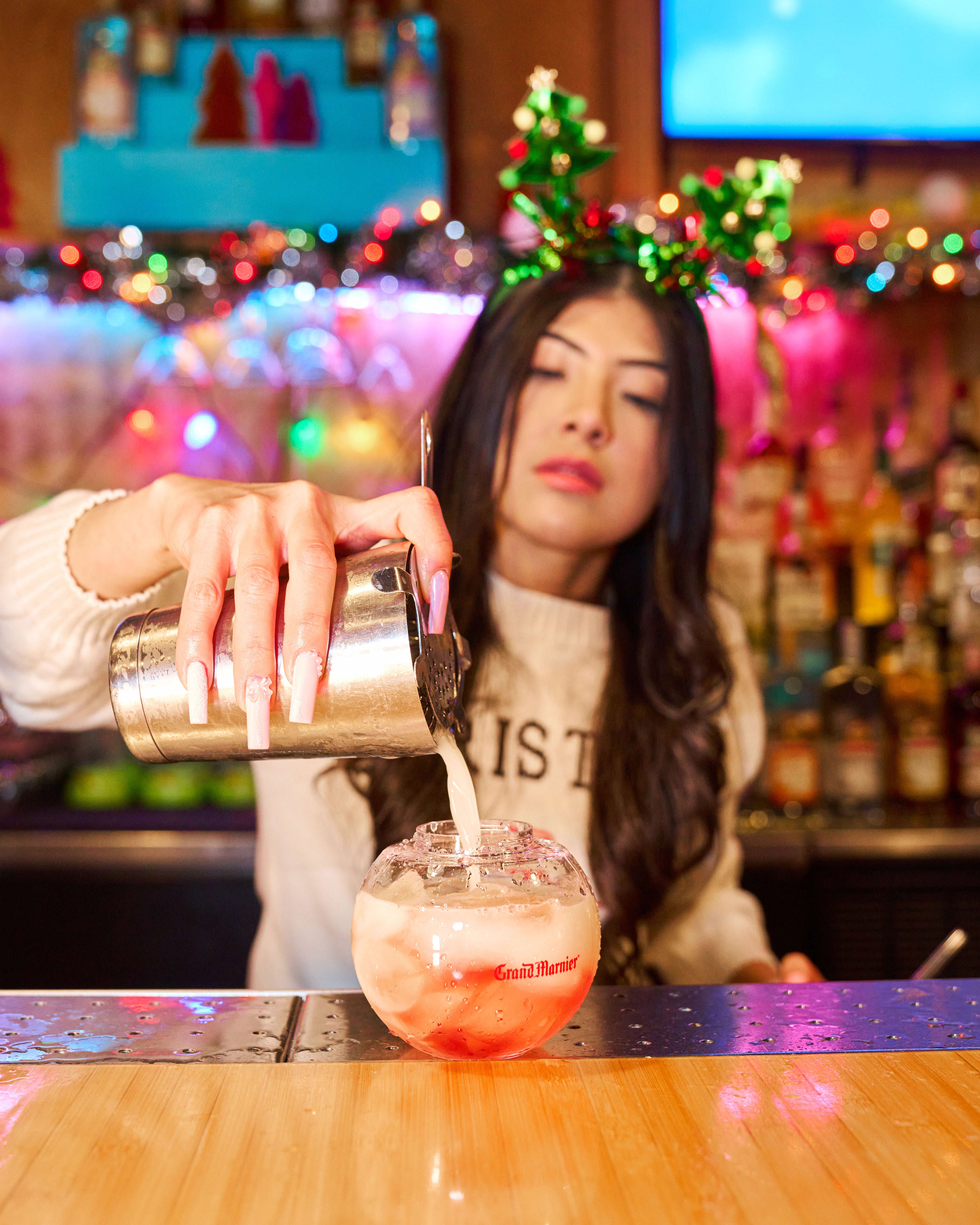 Christmas Island Holiday Bar [11/28/25]