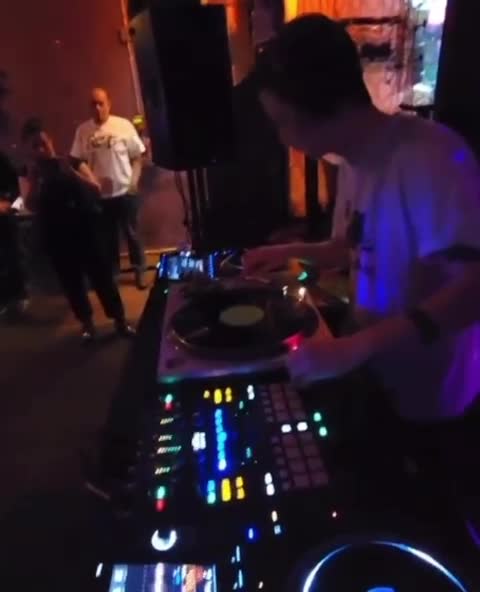 House Work w/ DJs Wiersma + Your Friend Brett thumbnail